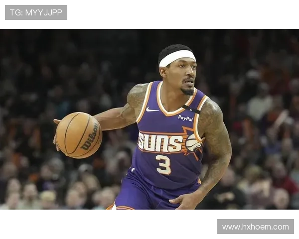 布拉德利·比尔利用突破拉开空间提升关键时刻得分效率