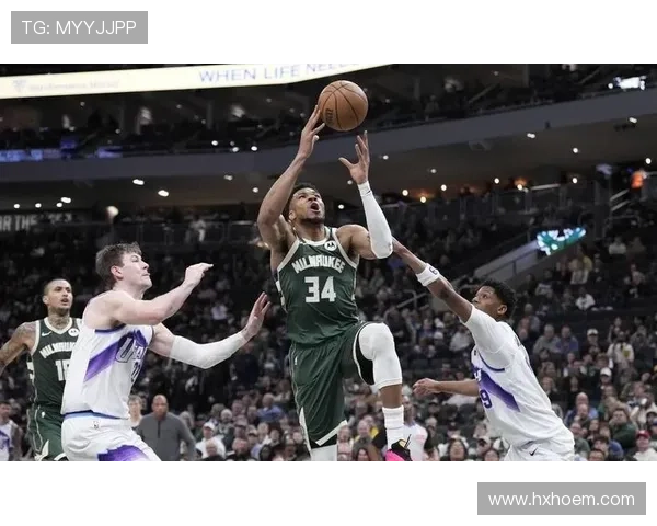 挡拆为字母哥拉开空位，波蒂斯较上季更高效终结